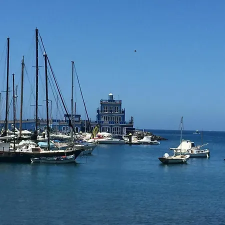 شقة With One Bedroom In Arona, With Wifi - 500 M From The *